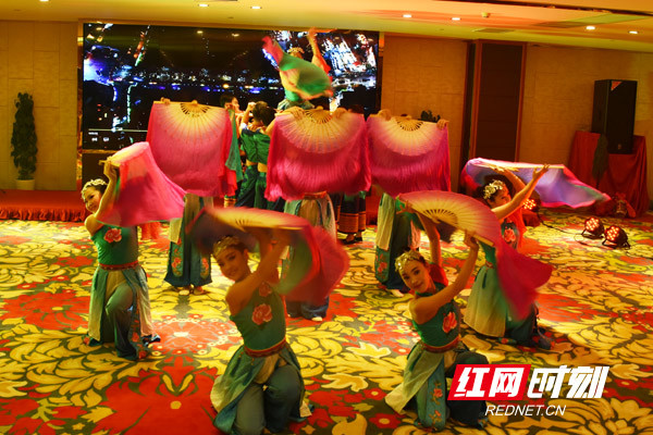 多彩贵州携手网红重庆来长沙邀客 13个景区
