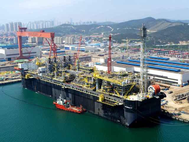 35万吨级“海上巨无霸”起航 系我国首次自主集成