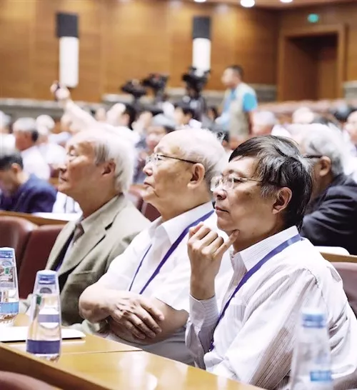 你好，欢迎来到量子世界！