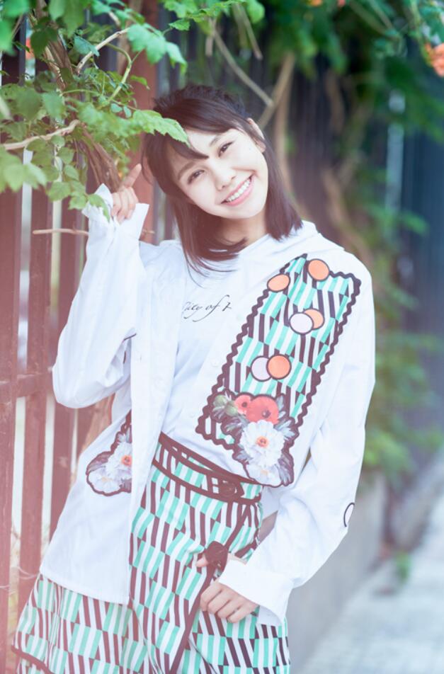 阿丽亚写真照.jpg