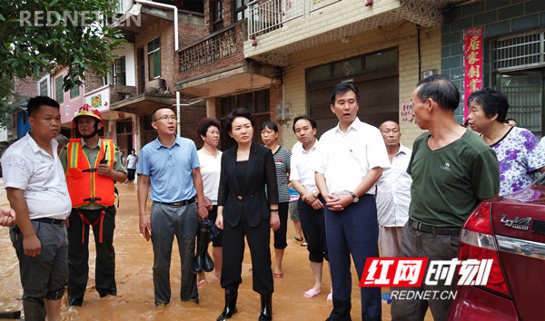 永州市委书记李晖实地查看防汛险情.