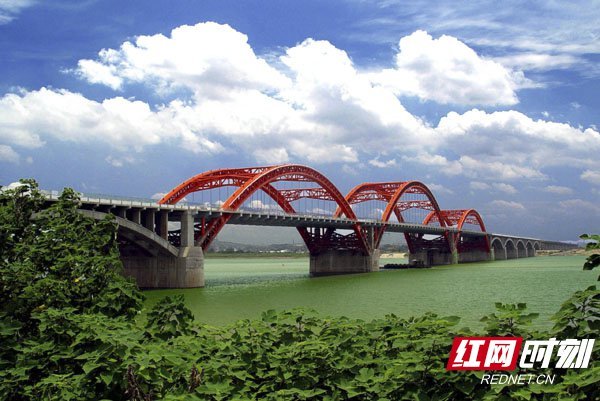 【改革开放40年】桥梁建设的湖南样本屡屡攻