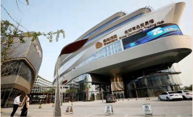 度国庆、迎进博，流光溢彩的大片来一波
