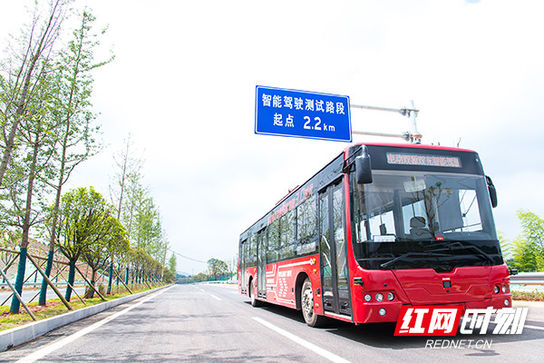 公交汽车运营,公交车的运营