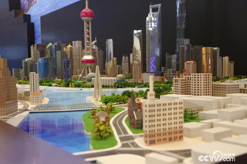 这是陆家嘴实景沙盘。