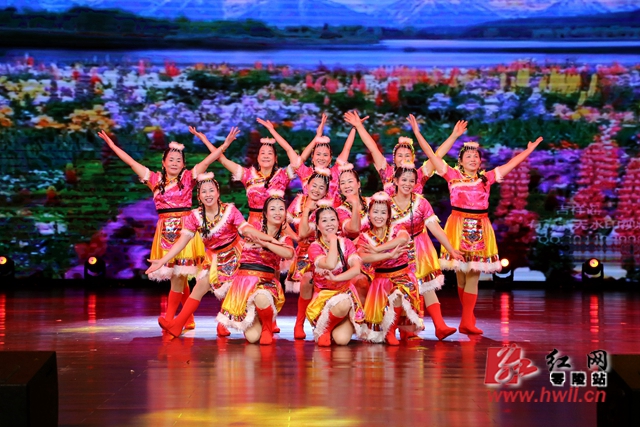 惊艳！零陵举办庆祝改革开放四十周年广场舞大赛