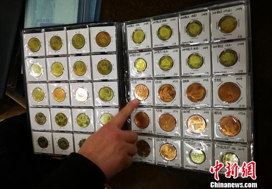 近两千枚古今中外珍贵钱币亮相山西展现钱币文化