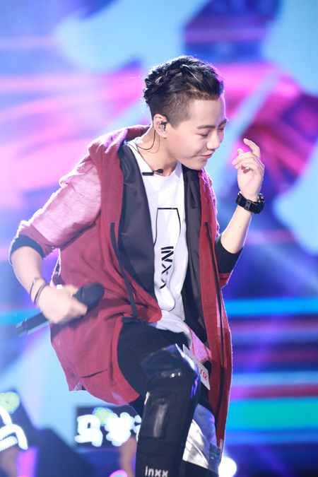 超级演唱会明晚开场 王金金袁子仪或再现巅峰之战