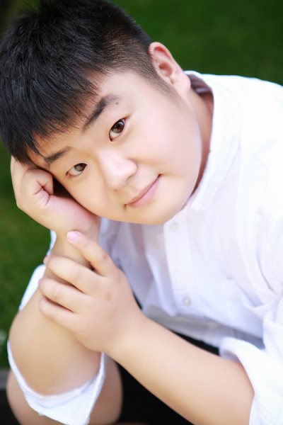 呆萌小胖柏智杰曝写真软萌俏皮喜感十足