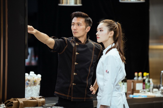 英皇(北京)文化和蓝天下传媒联合出品的电影级美食综艺《十二道锋味3