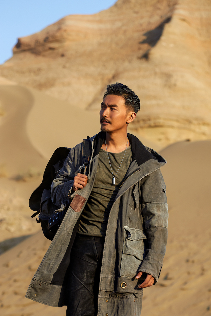 宋洋最新写真曝光旅人在路上狂野不羁