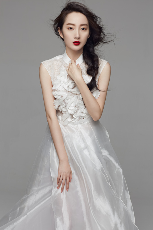 程媛媛复古写真 时尚唯美展独特韵味