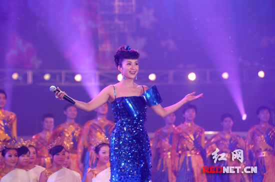 湘籍著名歌手汤灿压轴献演.