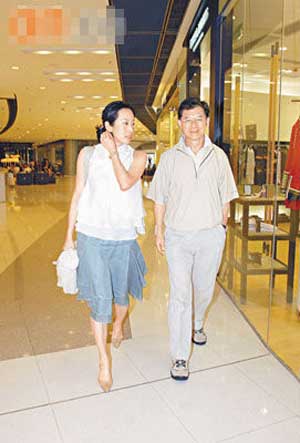 罗康瑞与朱玲玲共享46亿财产 钱财不分彼此