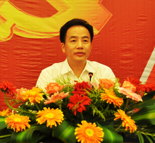 陈忠红同志当选为中共湘潭县委书记