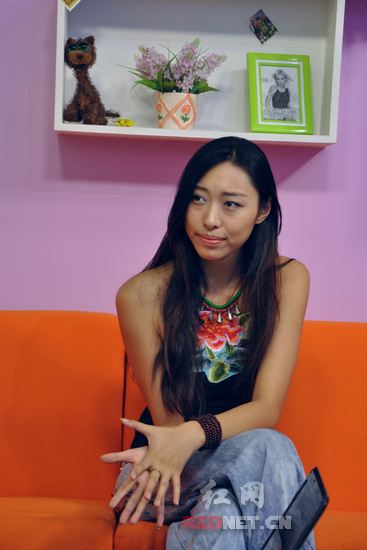 "灵魂快女"王艺洁想做艺术家