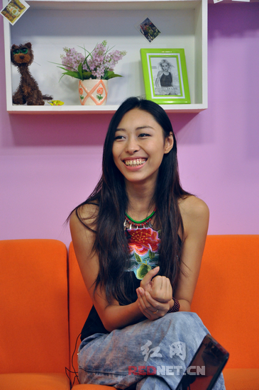 "灵魂快女"王艺洁想做艺术家