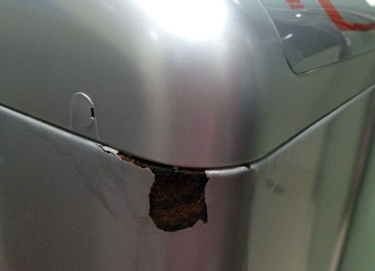 惠而浦洗衣机用一年外壳掉漆生锈 厂商承诺免费更换