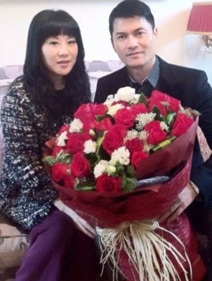 吕良伟与富商妻子10岁儿子私照曝光(图)