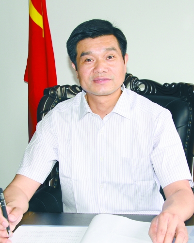 桑植县委书记龚明汉:产业扶贫 工业兴县 绿色发展