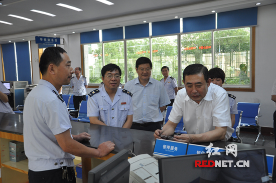 丁永安调研湘潭县国税 要求主动上门辅导企业