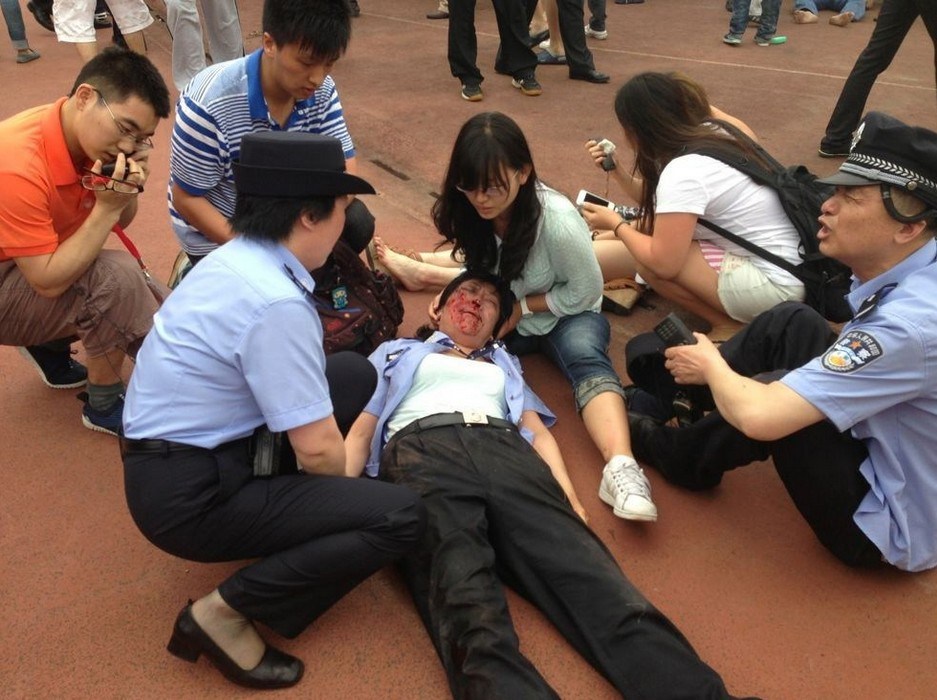 小贝访同济大学发生踩踏事故