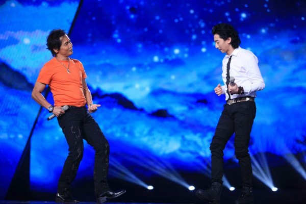 《梦之声》12强今晚决出 齐秦助阵与侯磊合唱