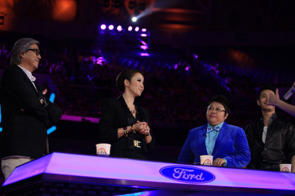 《梦之声》12强今晚决出 齐秦助阵与侯磊合唱