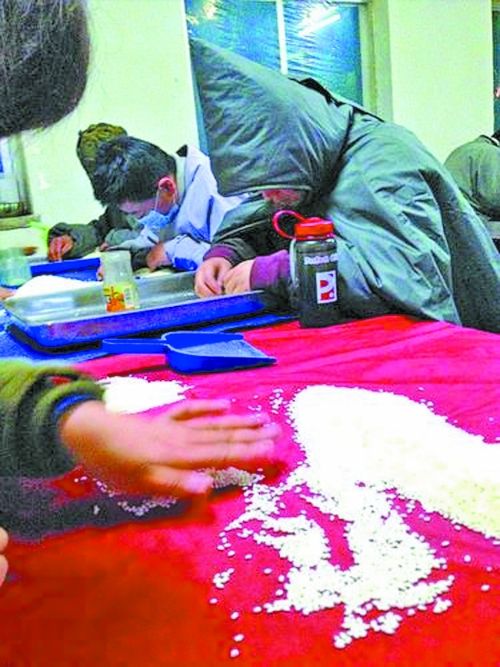 大悲寺被曝敛财 居士生活如奴隶(组图)