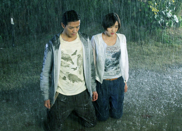 陈晓东零度低温短袖拍雨戏苦中作乐自封陈老湿