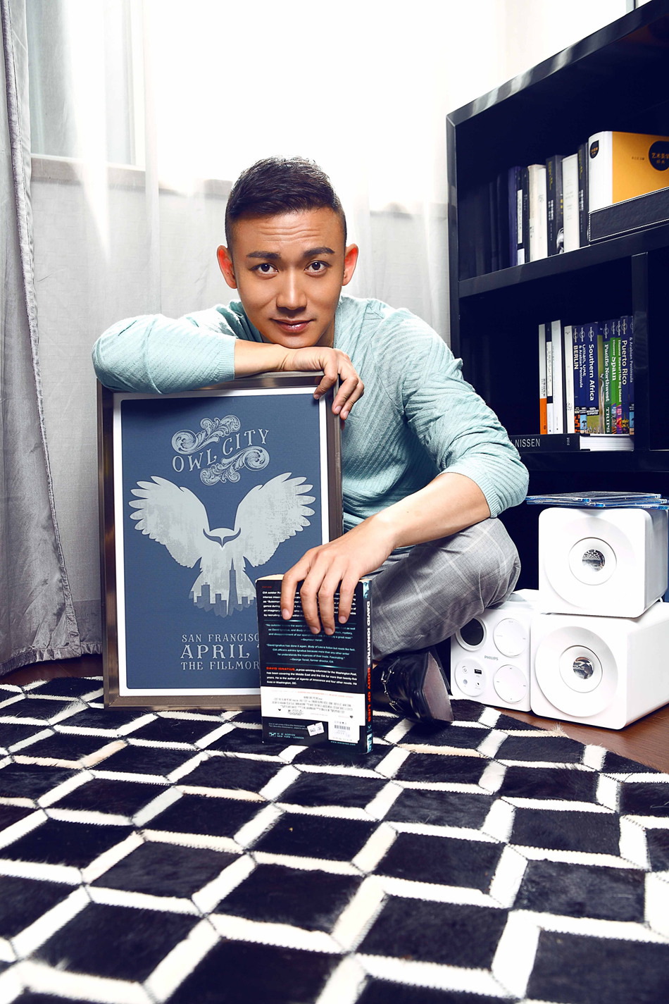 聂远写真演绎优质男人魅力 《啊朋友还钱》明日上映