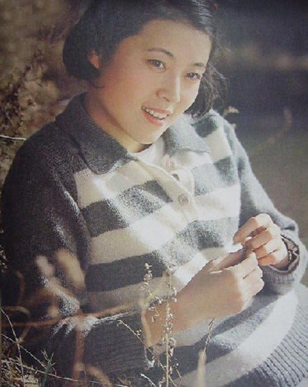 倪萍年轻时有多美图片