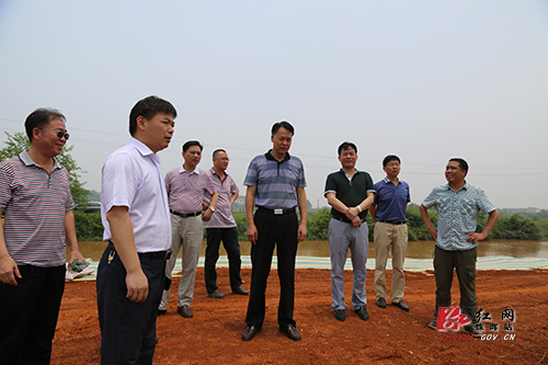 记者 苏好)6月3日,衡阳市珠晖区委书记符成安一行实地查看广东路街道