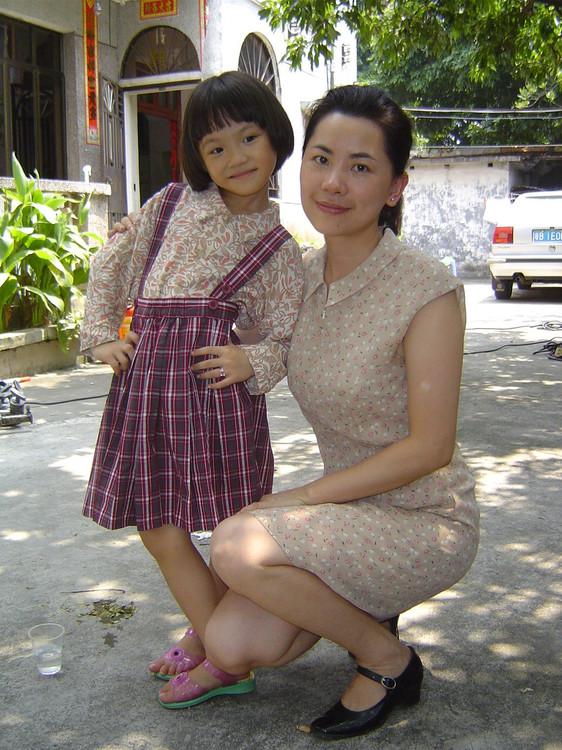 电影寄生人热拍童星徐黄丽出演范冰冰童年