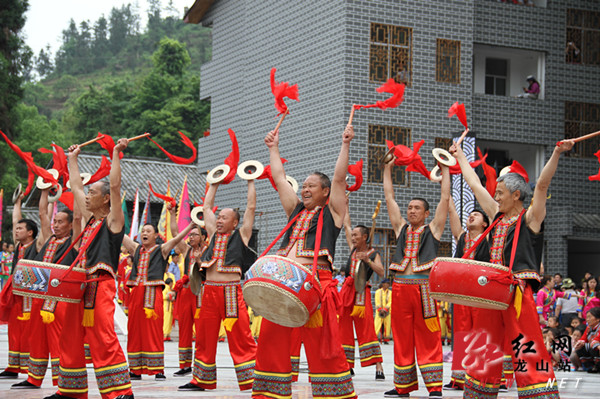 湘西州土家族摆手舞的传承与发展研究
