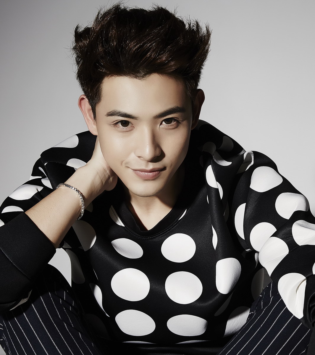 人气天团spexial团员晨翔曝光最新写真大片