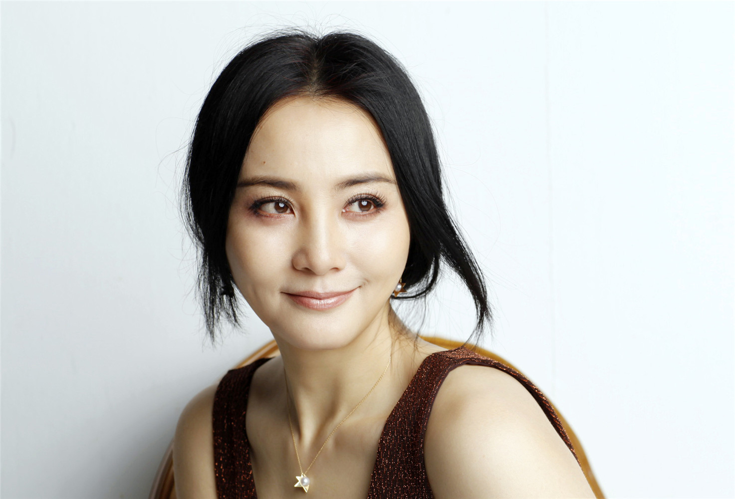 大陶红最新写真 清透与性感的完美混合