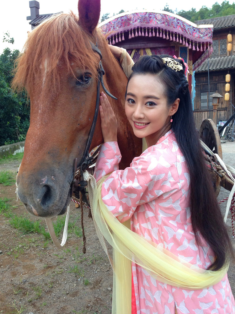 霓漫天 李纯 饰