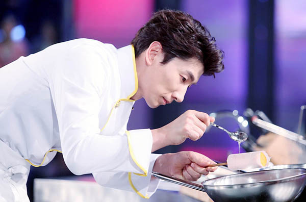 《星厨驾到》张亮问鼎冠军 美食战士诠释平凡_综艺要闻_娱乐频道