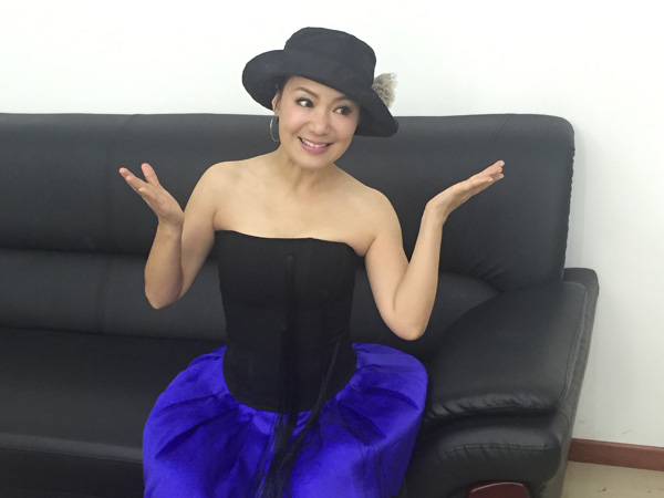 周艳泓化身工作狂人综艺节目邀约不断