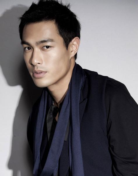 关锦鹏激推台产30岁男神 彭于晏杨佑宁榜上有名