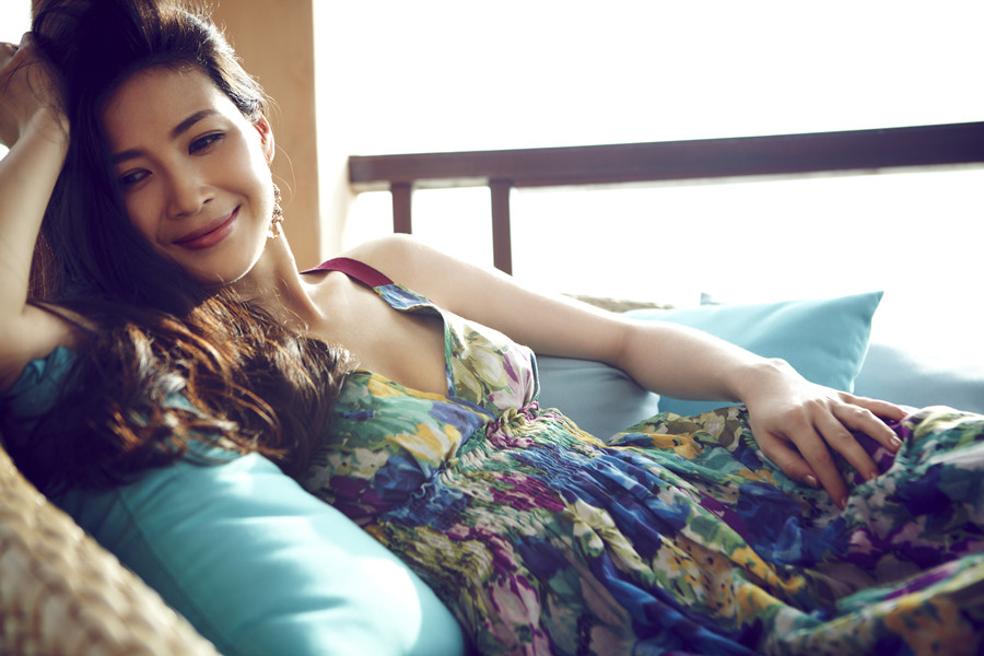 童蕾写真小秀性感温暖笑容大气优雅