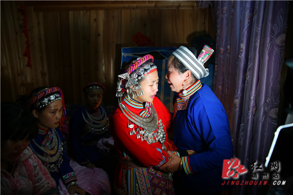靖州大山深处最质朴的苗族婚礼(组图)