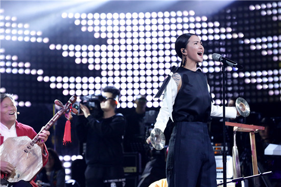 谭维维"逆天"表演震撼《中国之星》 曾邀请老腔艺术家