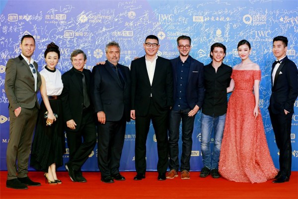 勇士之门概念海报震撼恢弘神秘巨门暗藏玄机