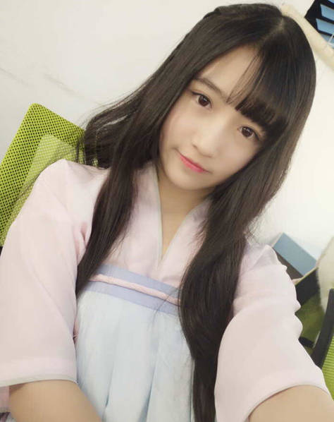 14岁费沁源走红日本被称4000年一遇美少女