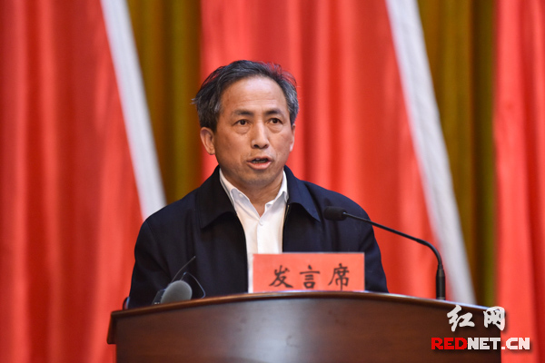 湖南省环保厅厅长刘尧臣.