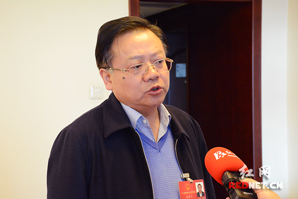 全国人大代表,郴州市委书记易鹏飞接受红网时刻新闻专访.
