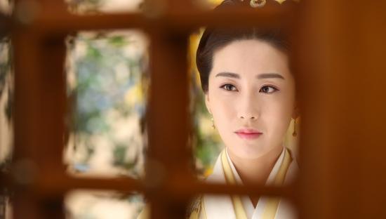 锦绣未央曝剧照周美毅使坏狂虐唐嫣