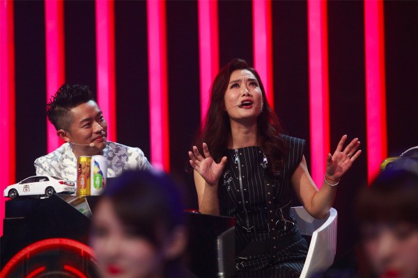 《盖世英雄》王力宏遭玲花表白 与曾毅"比傻"_综艺要闻_娱乐频道